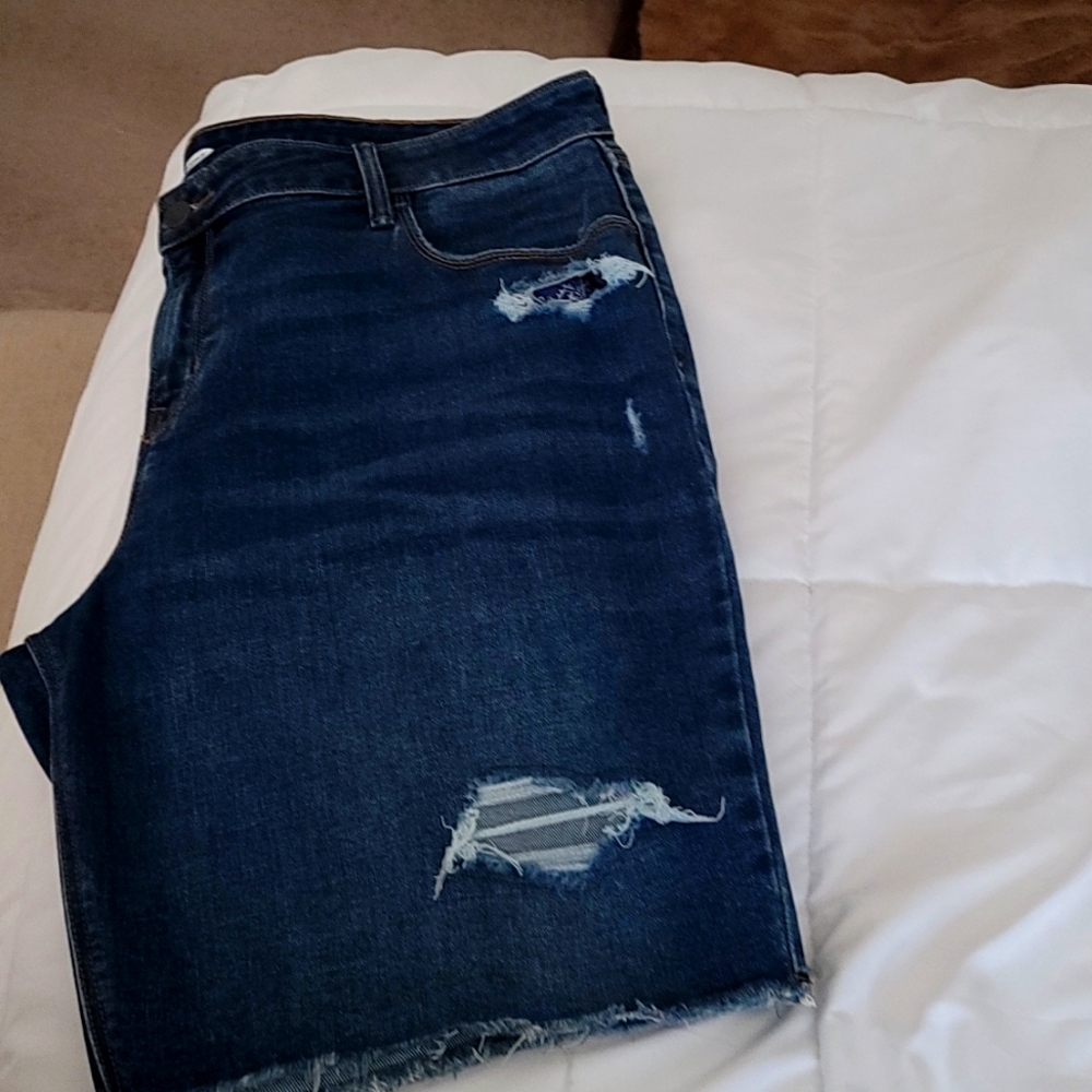 Old Navy bermuda shorts